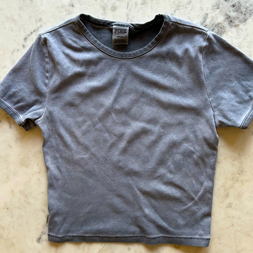 VS PINK fitted cropped tee. Size M